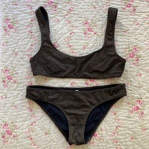 Solid and Striped Elle Bikini SET (shimmery gold/black)